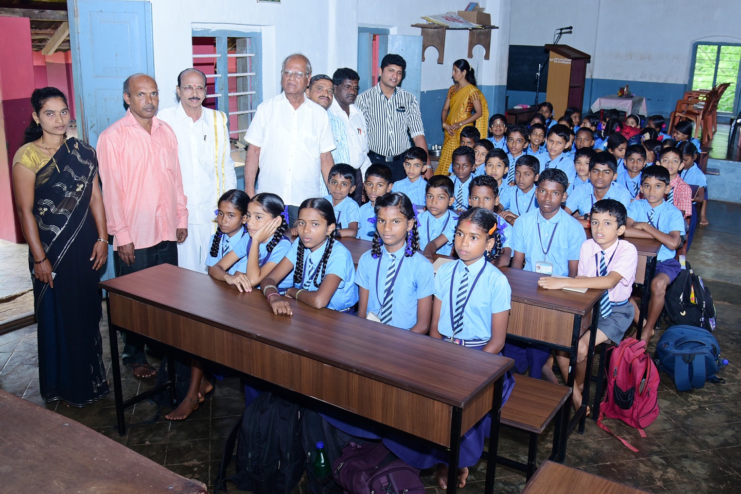 ಕಲ್ಲಬೆಟ್ಟು ಶಾಲೆಗೆ ಡೆಸ್ಕ್, ಬೆಂಚು ಕೊಡುಗೆ